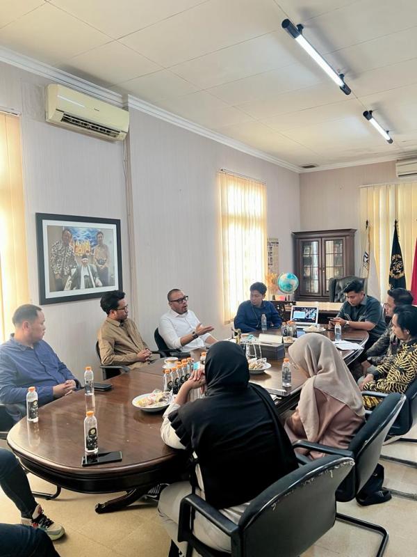 Mahasiswa UIN Sunan Kalijaga Yogyakarta Kunjungi SHW Center Bahas Kemajuan UMKM