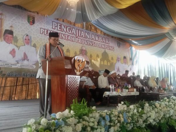 Sebanyak 5 Ribuan Lebih Masyarakat hadiri Pengajian Akbar di Way Tuba yang Digelar Pemprov Lampung