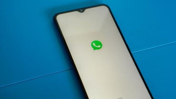2 Opsi Tombol Aksi Mengambang, Desain Ulang WhatsApp Terbaru