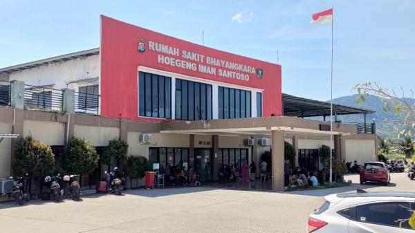 RS Bhayangkara Polda Sulbar Rawat 15 Korban Selamat Kecelakaan Kapal Bigetron di Mamuju