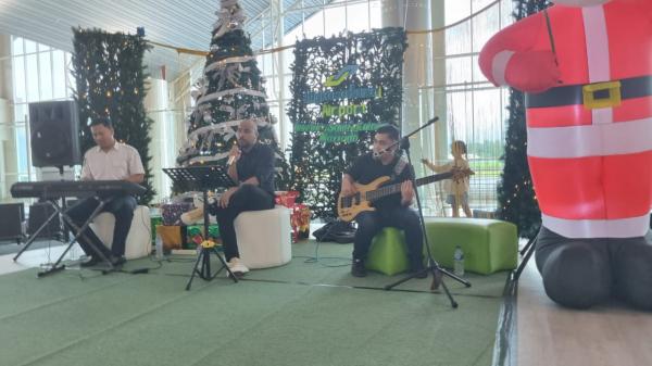 Sambut Natal dan Tahun Baru Serta Hari Ibu, Ada Musik Performance di Bandara Sam Ratulangi