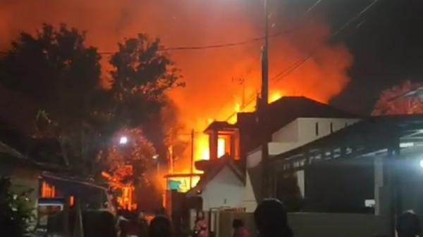 Polisi Olah TKP Kebakaran Rumah Semi Permanen di Cilendek Tasikmalaya, Ini Penyebabnya