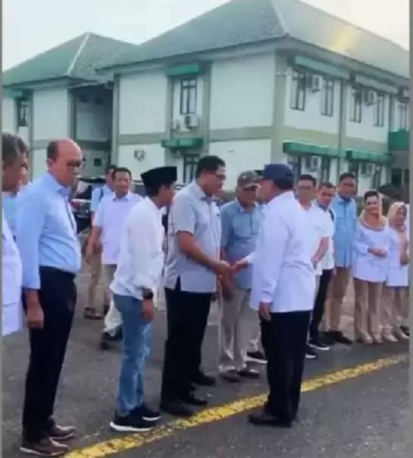 Viral Video Pj Gubernur Jateng Nana Sudjana ikut Sambut Prabowo Subianto di Semarang
