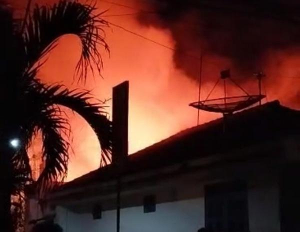 Lupa Matikan Kompor Saat Keluar Rumah, Dua Rumah di Krejengan Terbakar