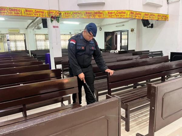 Jelang Puncak Natal 2023, Polresta Serang Kota Sterilisasi Gereja