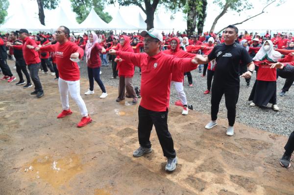 Kompak Senam Pagi, Awali Family Gathering Pemkot Makassar