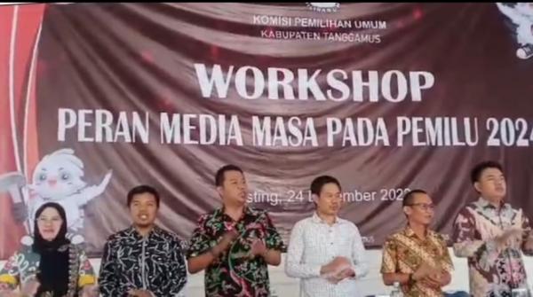 KPU Kabupaten Tanggamus Gelar Workshop  Gandeng Media dan Parpol di Hotel Royal Gisting