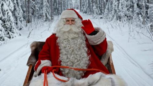 Asal Usul Mengapa Pakaian Santa Claus Berwarna Merah dan Putih?