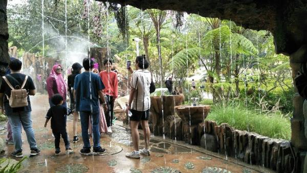Path of Water, Wahana Baru di Dusun Bambu yang Instagramable dan Atraktif
