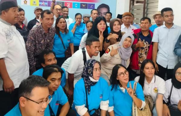 Gabungan Relawan di Malang Raya Buka Posko 24 Jam, Rumah Besar untuk Konsolidasi Pemenangan