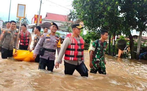 Banjir Rendam Ratusan Rumah Di Rohul, Akses Jalan Terganggu