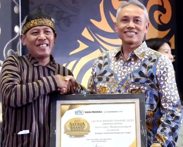 Kado Akhir Tahun, UMS Raih Satria Brand Award 2023 Kategori Perguruan Tinggi