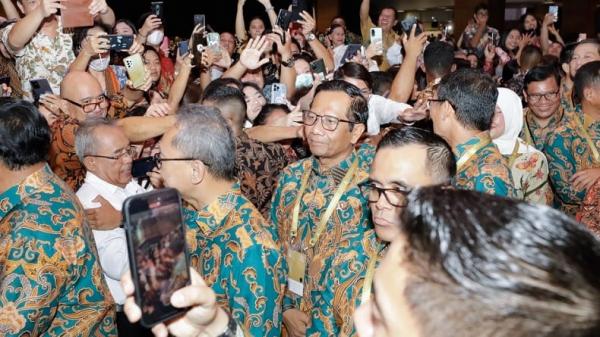 Dampingi Presiden Jokowi Dalam Perayaan Natal Nasional, Ini Ungkapan Menko Polhukam Mahfud MD
