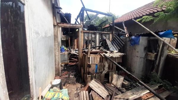 Rumah Pasangan Lansia di Kota Banjar Hangus Kebakaran