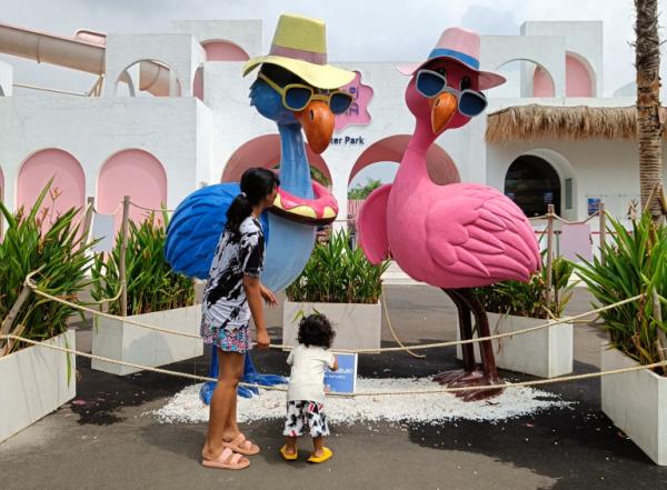 Tropikana Water Park Tangerang Diserbu Wisatawan