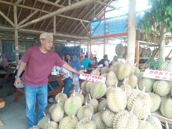 Luar Biasa, Hari Libur Omzet Kedai Durian Kujang Capai Rp53 Juta per Hari