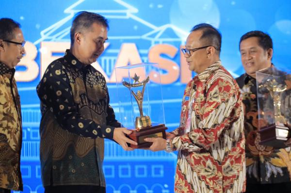 Kota Bekasi Raih Tiga Penghargaan Anugrah Philothra 2023