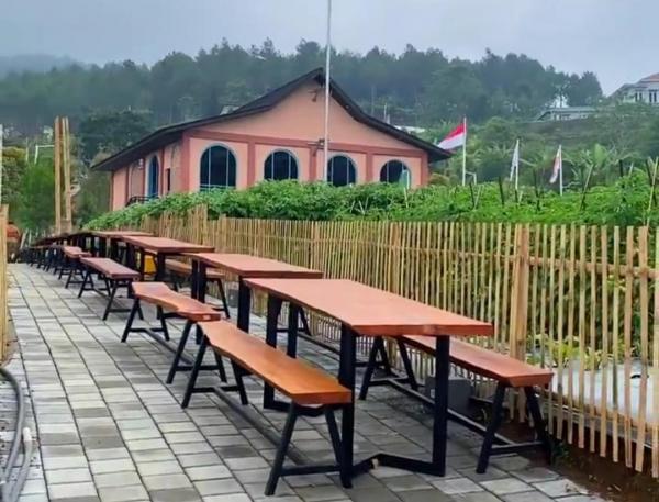 Embun Sangga Langit, Tempat Makan Asik Kuliner Khas Sunda di Kawasan Gunung Ciremai