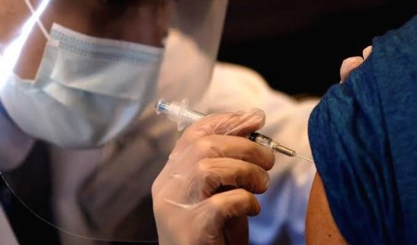 Kemenkes Gencarkan Vaksinasi Covid-19 Bagi Seluruh Masyarakat, Gratis Hanya untuk Kelompok Rentan