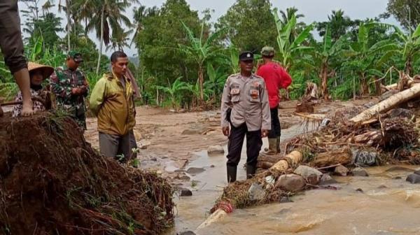 Banjir Bandang, Belasan Hektar Sawah di Malangbong Garut Terdampak