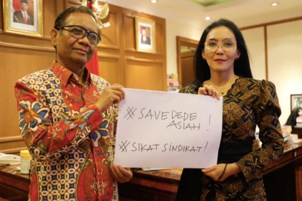 Artis Rieke Diah Pitaloka Berhasil Pulangkan Korban TPPO Dede Asiah Ke Indonesia