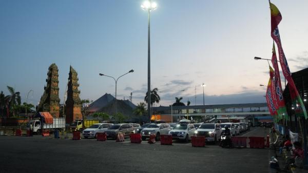 H+7 Nataru, Lebih dari 43 Ribu Penumpang dan 9.000 unit Kendaraan Tinggalkan Bali Menuju Jawa