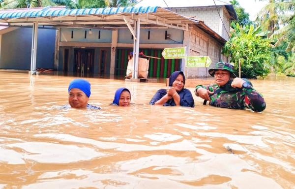 9 Wilayah di Riau Tetapkan Siaga Darurat Banjir