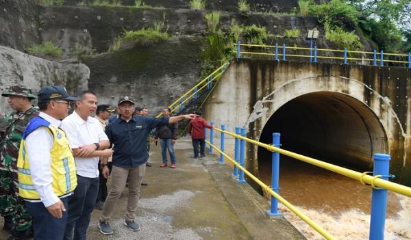 Pj Gubernur Jabar Yakin Banjir di Kawasan Bandung Selatan Bakal Berkurang 81 Persen