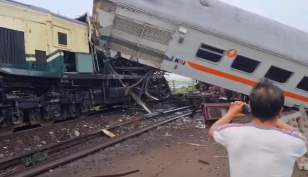 Kecelakaan Hari Ini, KA Turangga Vs Kereta Bandung Raya