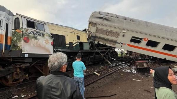Kecelakaan Kereta Api Kembali Terjadi, KAI Daop 8 Surabaya Minta Maaf