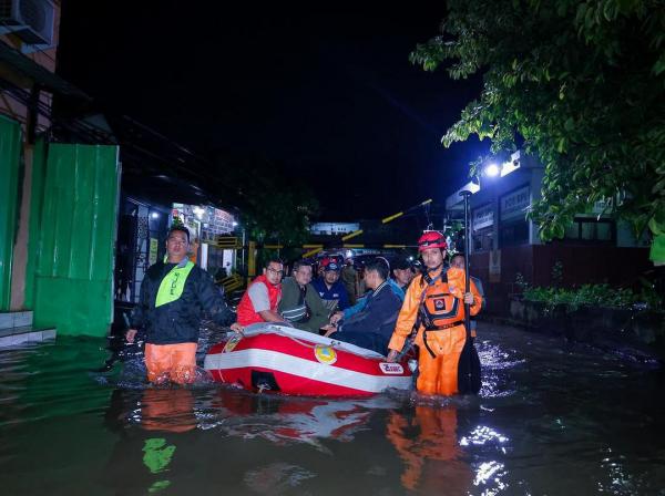 Tangsel dilanda Banjir, Pemkot Langsung Lakukan Aksi
