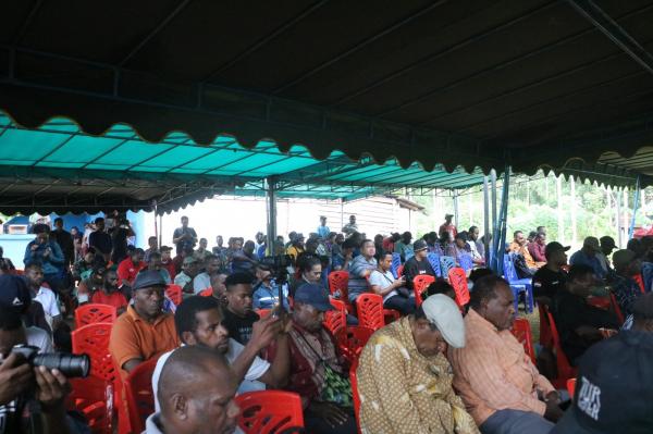 Rapat Penyelesaian Masalah Kampung Karya Bumi: Menuju Perdamaian dan Persatuan