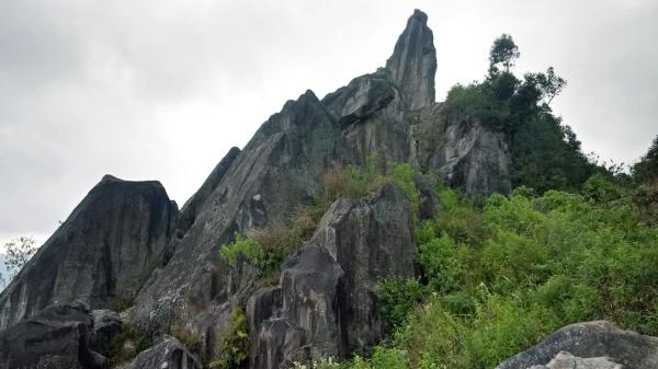 Batu Patapaan Garut, Wisata Alam yang Menyimpan Sejuta Pesona dan Sejarah Pertapaan