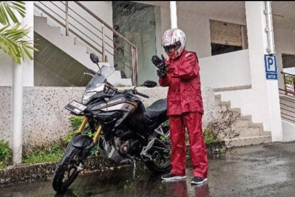 Musim Hujan Telah Tiba! Berikut Tips Safety Riding yang Wajib Anda Lakukan Agar Aman Saat Berkendara