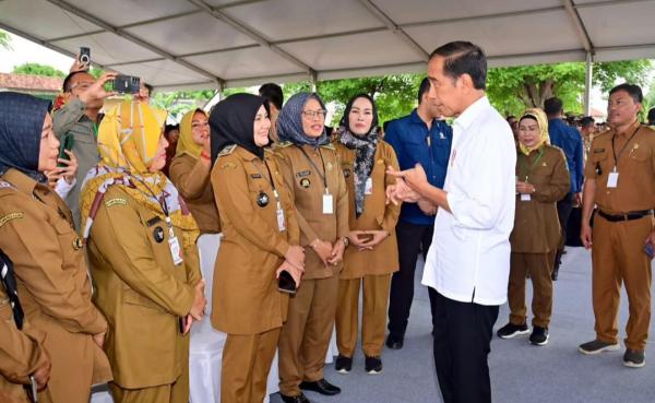 Bahas Soal Dana Ini, Giliran Kades se-Kabupaten Serang Bertemu Presiden Jokowi