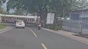 Heboh, Beredar Video Kecelakaan Kereta Api Anjlok di Ciawi Tasikmalaya