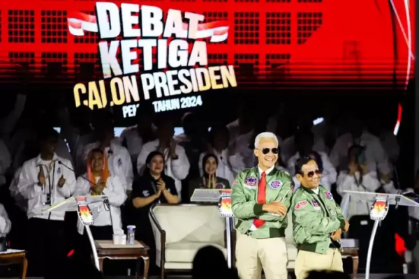 Jaket Bomber Ganjar-Mahfud Mampu Selipkan Nuansa Entertainment Ala Top Gun