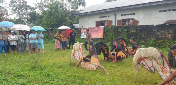 Meski Diguyur Hujan, Warga Tetap Ramaikan Kegiatan Pasar Murah dan Jarkep Relawan Ganjar Siantar
