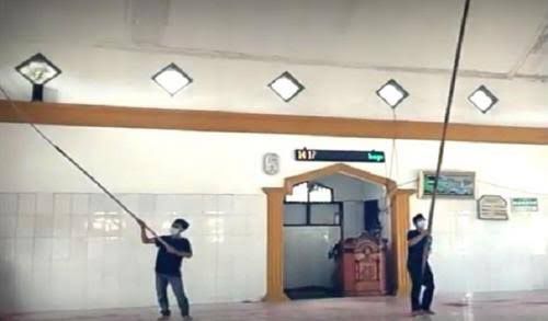 Ribuan Marbot Masjid di Karawang Belum Punya Jaminan Keselamatan Kerja, Gak Bahaya Tah?