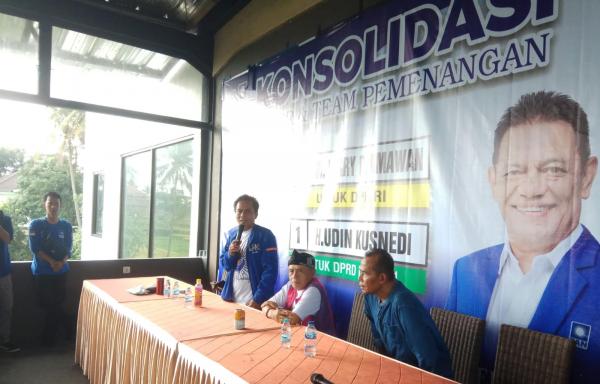 Caleg PAN Kuningan Siapkan Seribuan Relawan Dukung Herry Dermawan di DPR RI