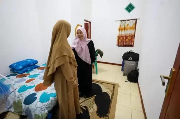 Istigasah di Lampung, Siti Atikoh Menginap di Ponpes Miftahul Huda Tulang Bawang