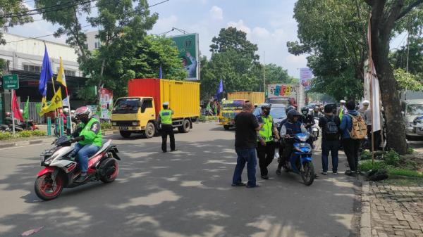 Pengendara Motor Berknalpot Brong Siap-siap Ditilang, Satlantas Polrestabes Bandung Rutin Razia