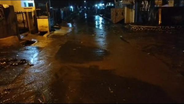 Hujan Deras Sebabkan Banjir di Wilayah Wanaraja Garut