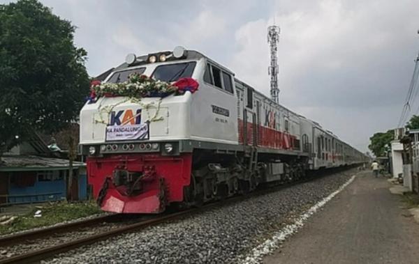 Pandalungan Express, Sang Raja Jalur Darat, Menyuguhkan Petualangan Panjang di Pulau Jawa