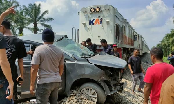 Sat Lantas Polres Tebingtinggi Amankan Insiden Kecelakaan Kereta Api Datuk Blambangan