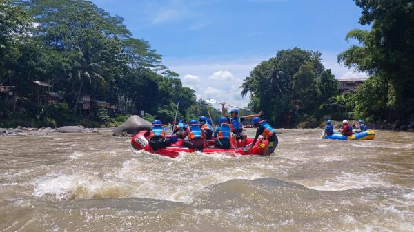 Tasik Baseuh 8: Menikmati Sensasi Olahraga Ekstrem Arung Jeram di Sungai Ciwulan Tasikmalaya