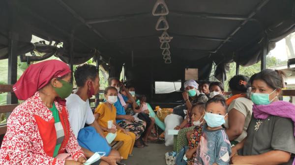 Ratusan Warga Nurabelen Diselamatkan dari Ancaman Lahar dan Guguran Awan Panas