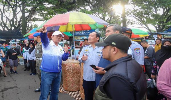 Sekda Bandung Targetkan Penataan PKL dan Parkir di Taman Monju Rampung Pekan Depan