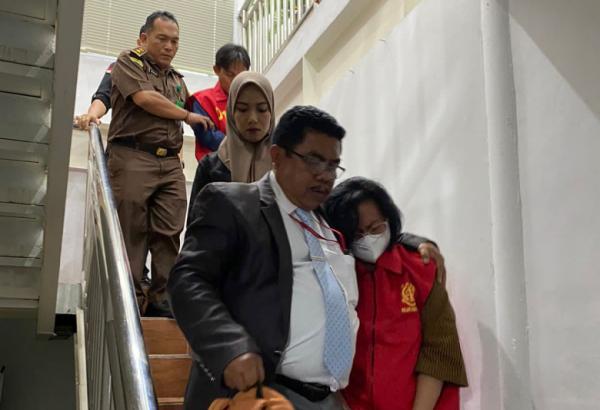 Dana Bantuan Operasional Kesehatan Rp32 Miliar Dikorupsi , Dua Tersangka Ditahan Kejati Kalteng