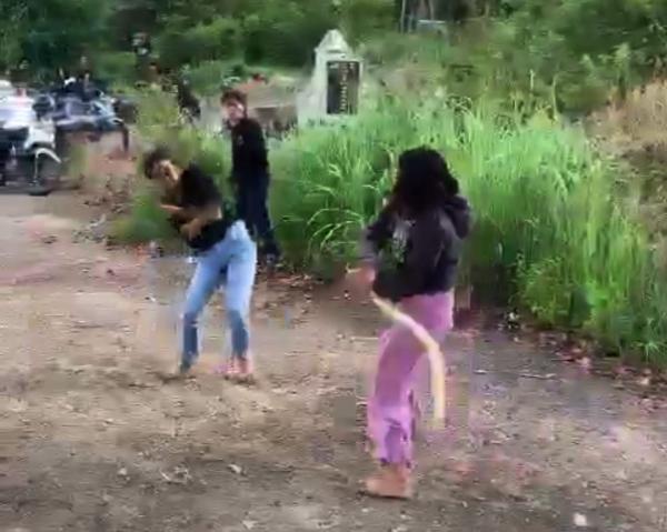 Viral Duel Remaja Perempuan Pakai Celurit di TPU Tionghoa Palembang, Begini Akhir Ceritanya